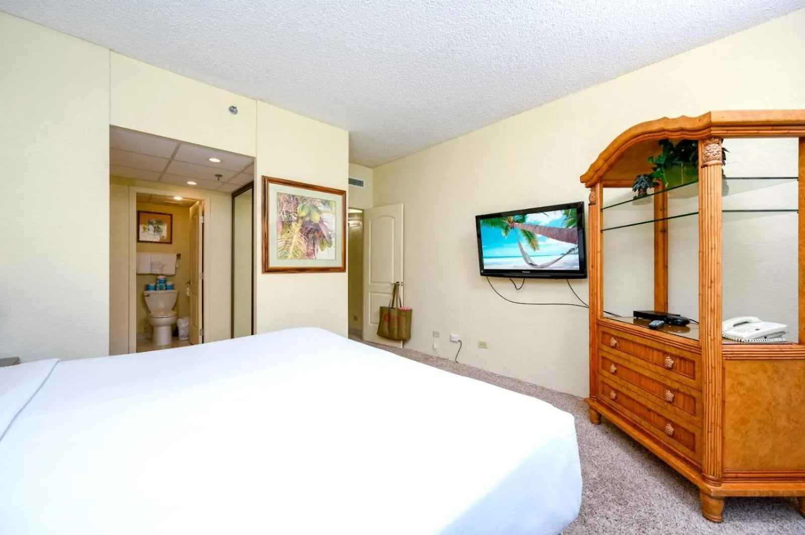 Kbm Resorts Free Car Kaanapali Shores Ks-155 Ground Floor Steps To Pool And Beach 0*,  United States